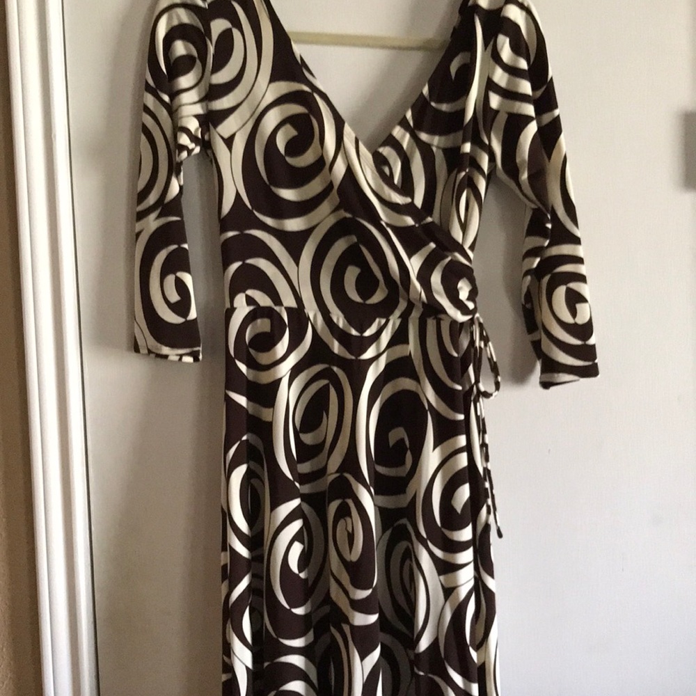 Double V neck dress